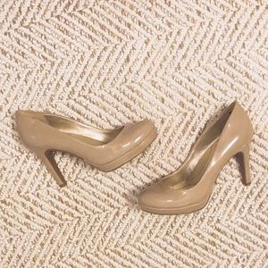 Bandolino B Flexible Nude Pumps Size 6.5